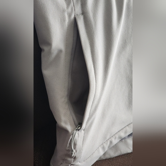 The North Face|Light Gray Windwall Jacket - Picture 9 of 9